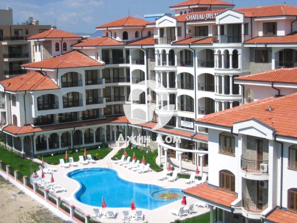 Двустаен апартамент в к-с „Шато Дел Мар“, к.к. Слънчев бряг - 0