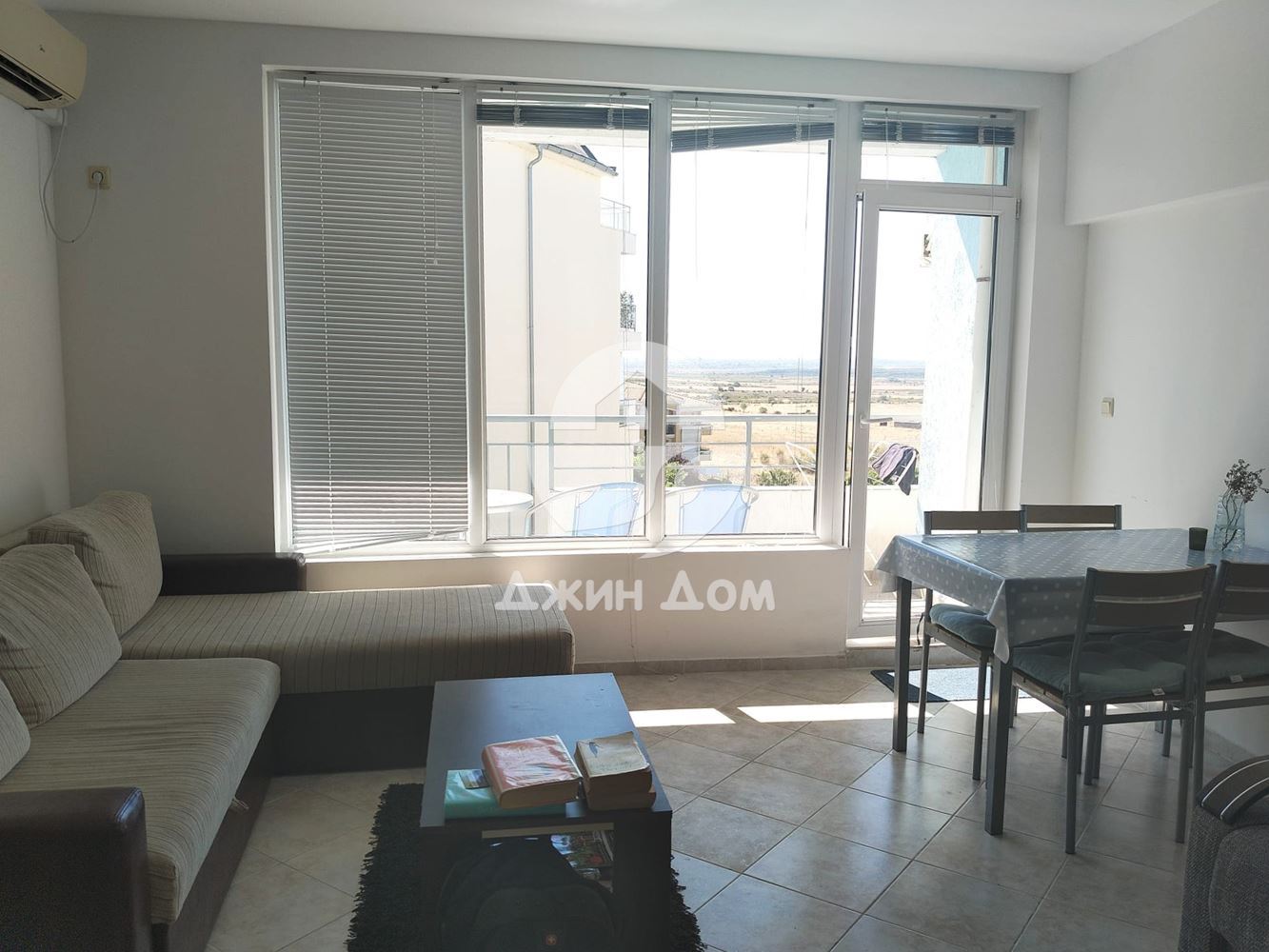 Просторен двустаен апартамент в к-с Сънсет Кошарица, с. Кошарица - 0