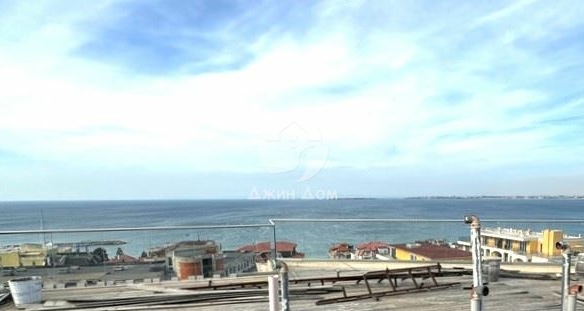 Многостаен апартамент с ПАНОРАМА МОРЕ в к-с Вила Калабрия, Свети Влас - 0