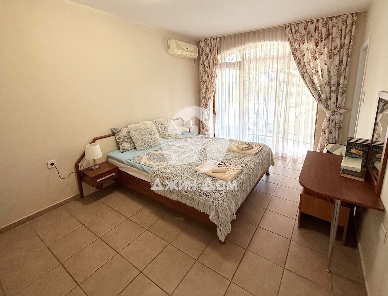 Просторен тристаен апартамент в к-с Съмър Дриймс, к.к. Слънчев бряг - 0