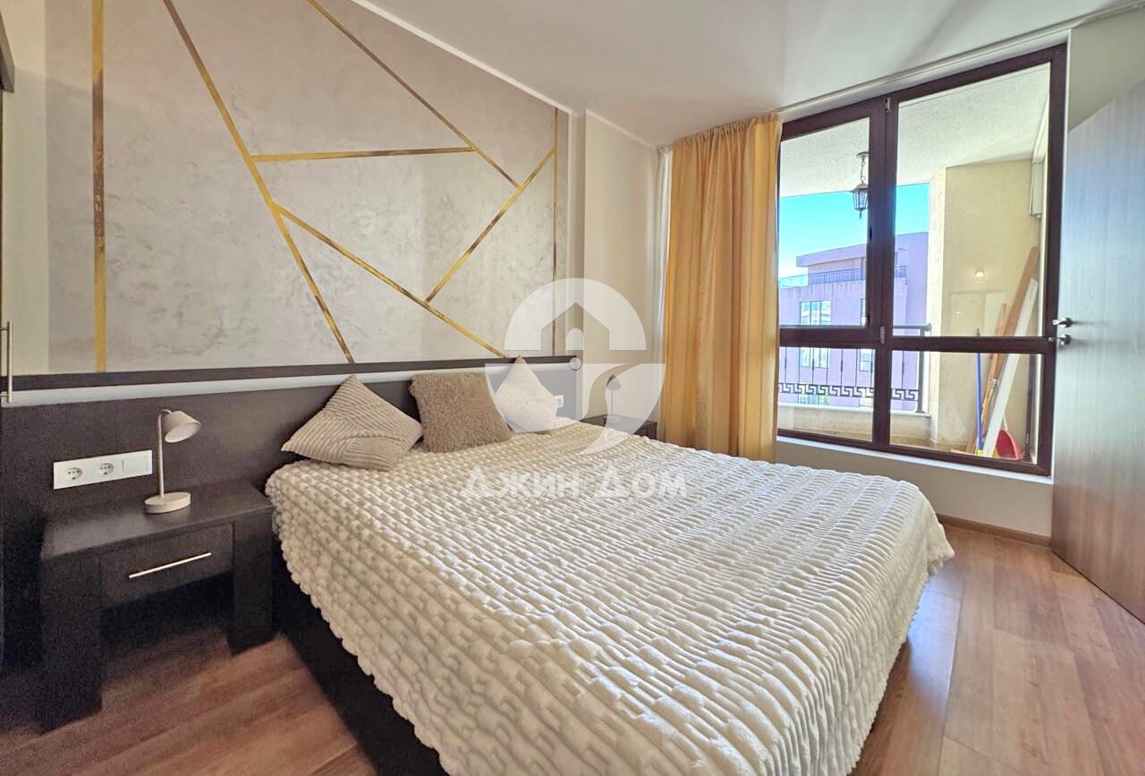 Просторен двустаен апартамент в к-с „Камелот Резиденс“, к.к. Слънчев бряг - 0