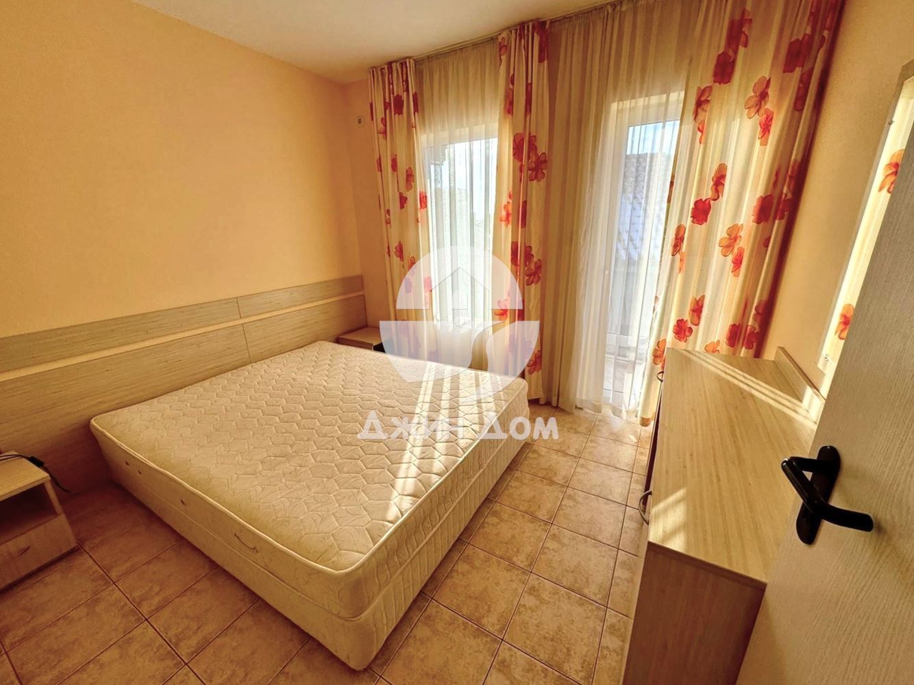 Просторен тристаен апартамент в к-с Белл Еър, гр. Свети Влас - 0