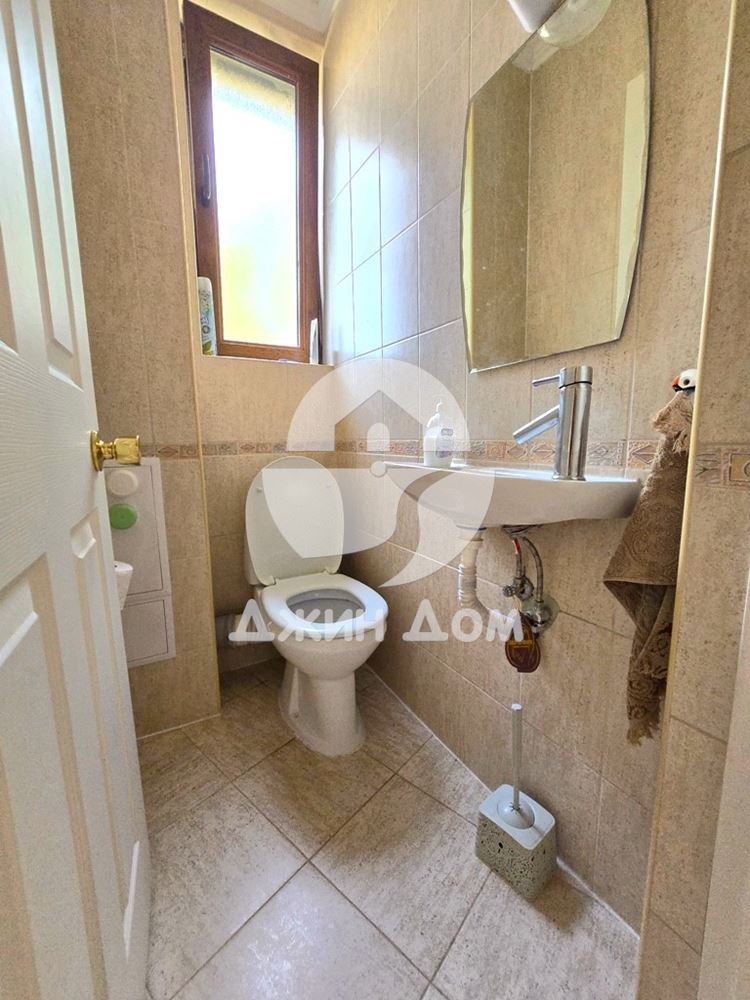 Двуетажна къща с ГЛЕДКА ПЛАНИНА в к-с Алмонд Хил Вилас, с. Кошарица - 0