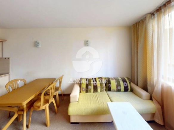 Просторен обзаведен двустаен апартамент в к-с „Авалон“, Слънчев Бряг - 0