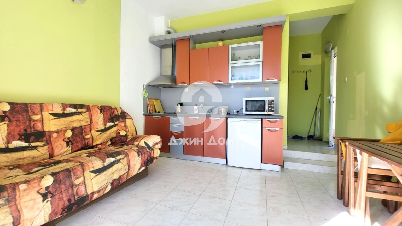 Двустаен апартамент в „Свети Никола“, гр. Свети Влас - 0