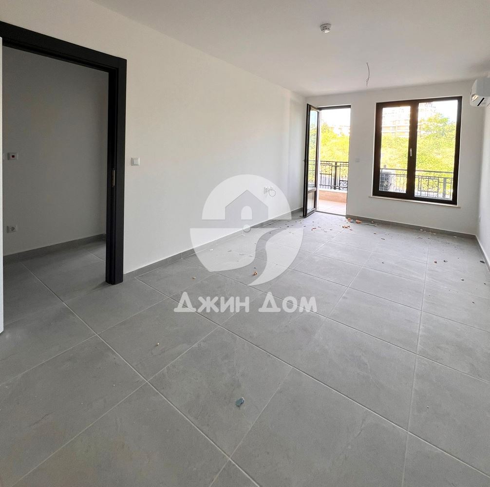 Двустаен апартамент в к-с „Емпериум“, гр. Свети Влас - 0