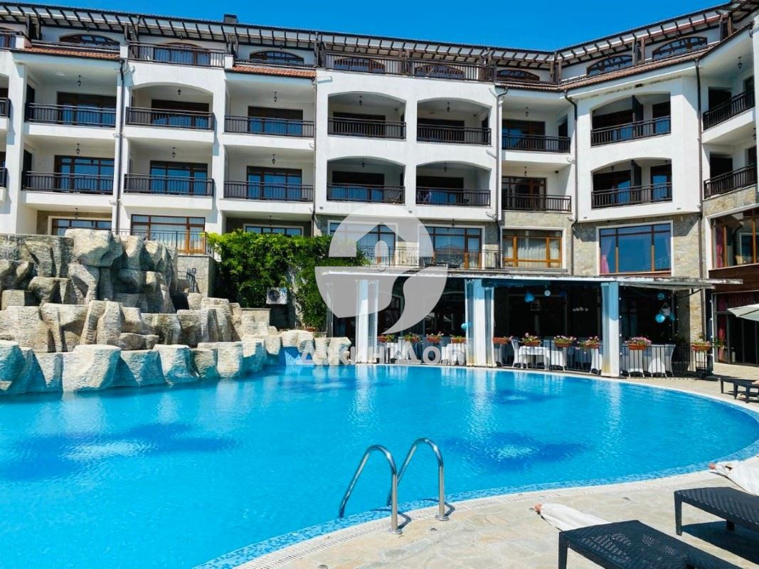 Стилен двустаен апартамент с ДВОР в к-с „Винеярдс СПА Резорт“, Ахелой - 0