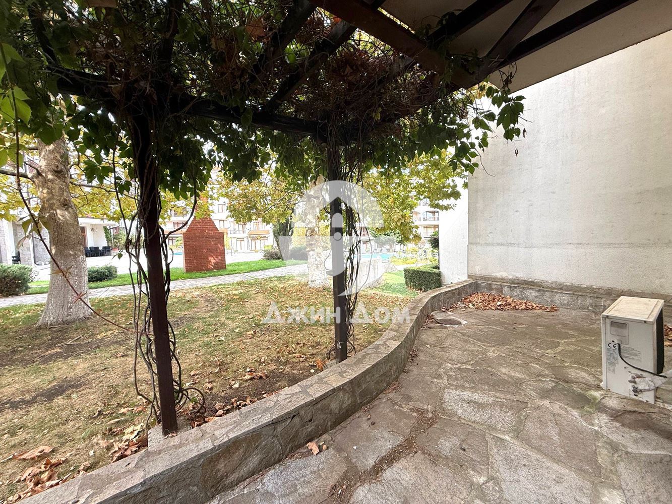 Просторен двустаен апартамент в к-с „Винеярдс СПА Резорт“, гр. Ахелой - 0