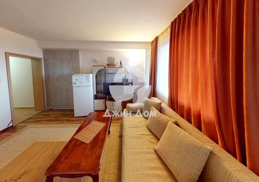 Хотел с ресторант и басейн с ПАНОРАМА МОРЕ и ПЛАНИНА в с. Кошарица - 0