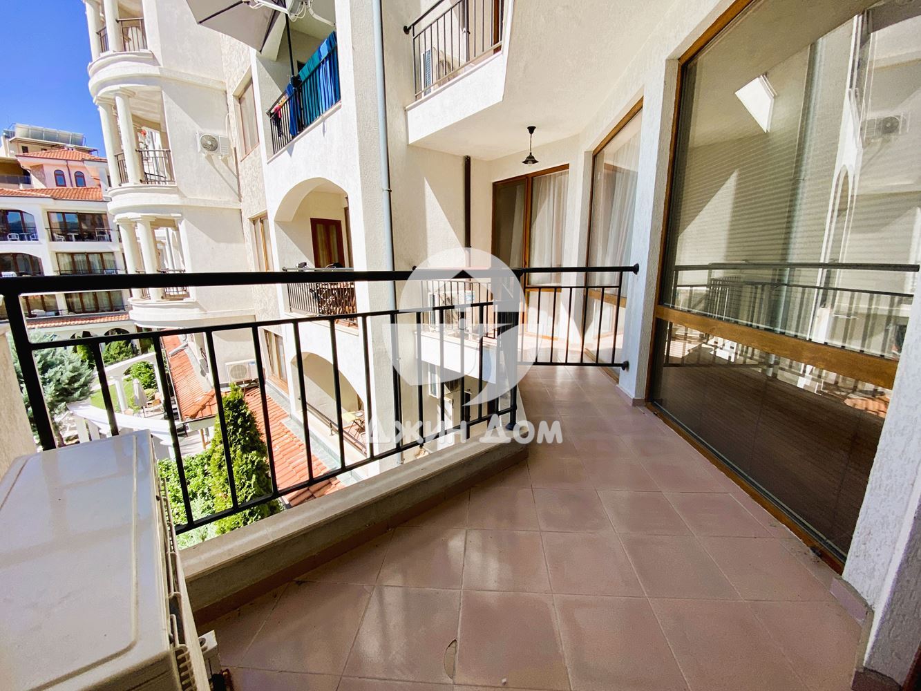 Двустаен апартамент в к-с Шато Дел Мар, Слънчев бряг - 0