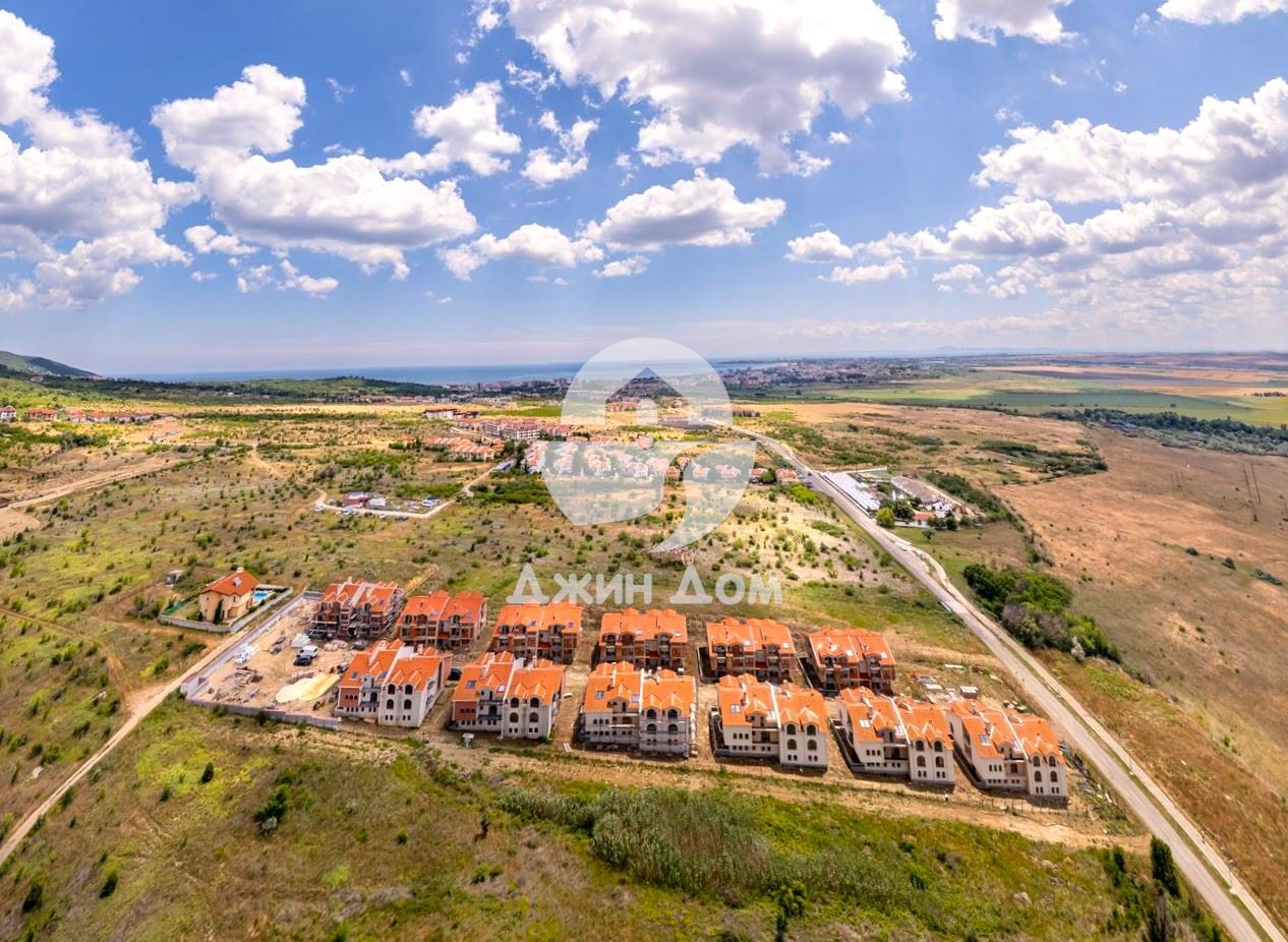 Просторни мезонети в к-с „Гранд Вилидж“, с. Кошарица - 0