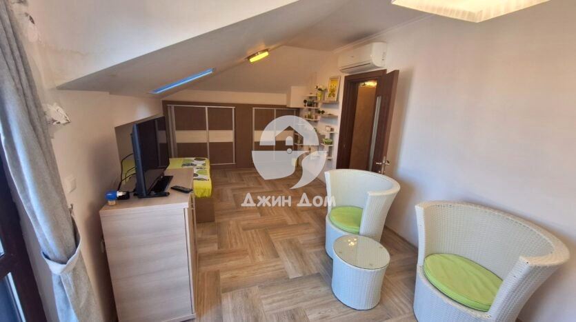 Двуетажна къща с ГЛЕДКА МОРЕ в м-т Буджака, гр. Созопол - 0