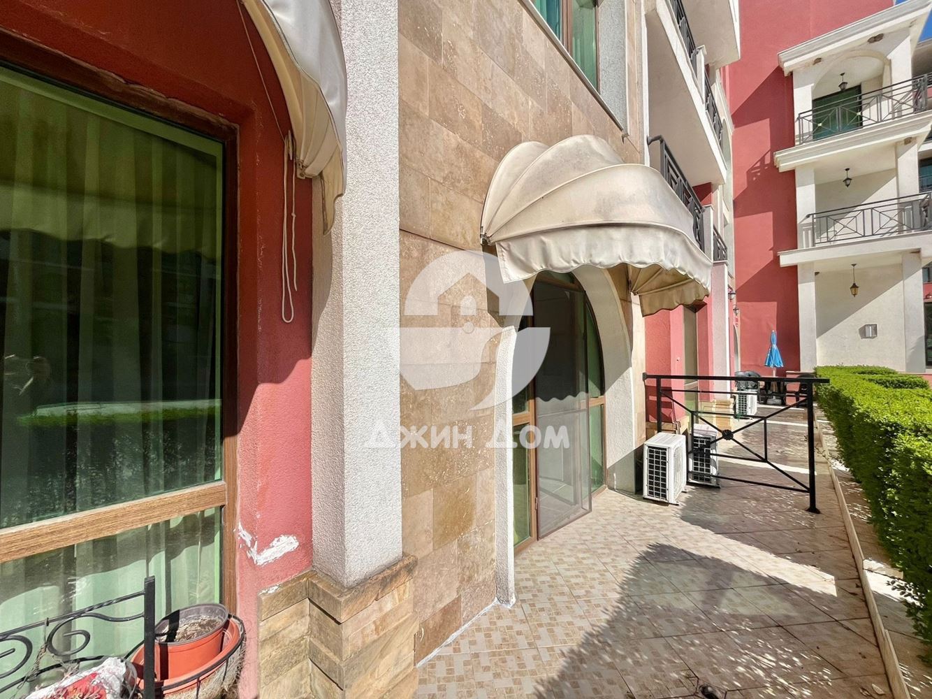 Просторен едностаен апартамент в к-с Свети Георги Палас, гр.Свети Влас - 0