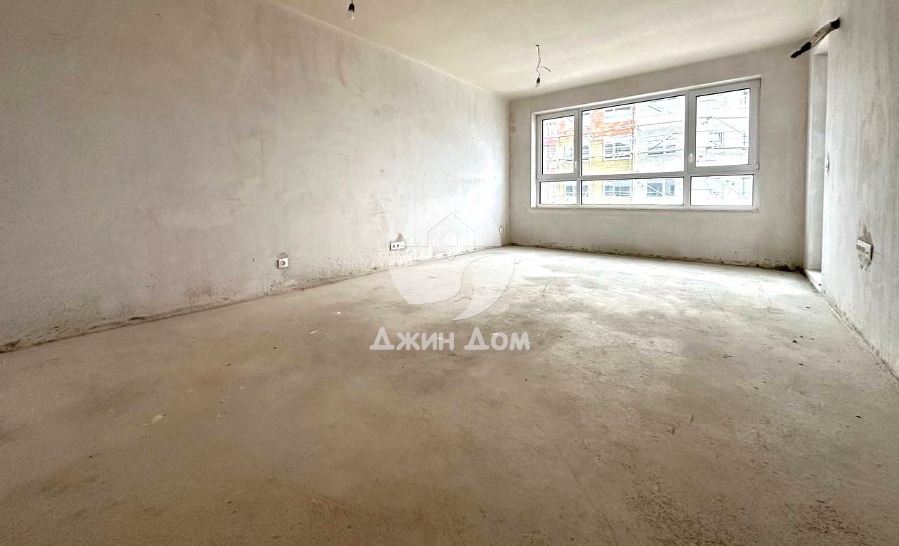 Просторен двустаен апартамент в к-с „Сентрал Парк“, гр. Бургас - 0