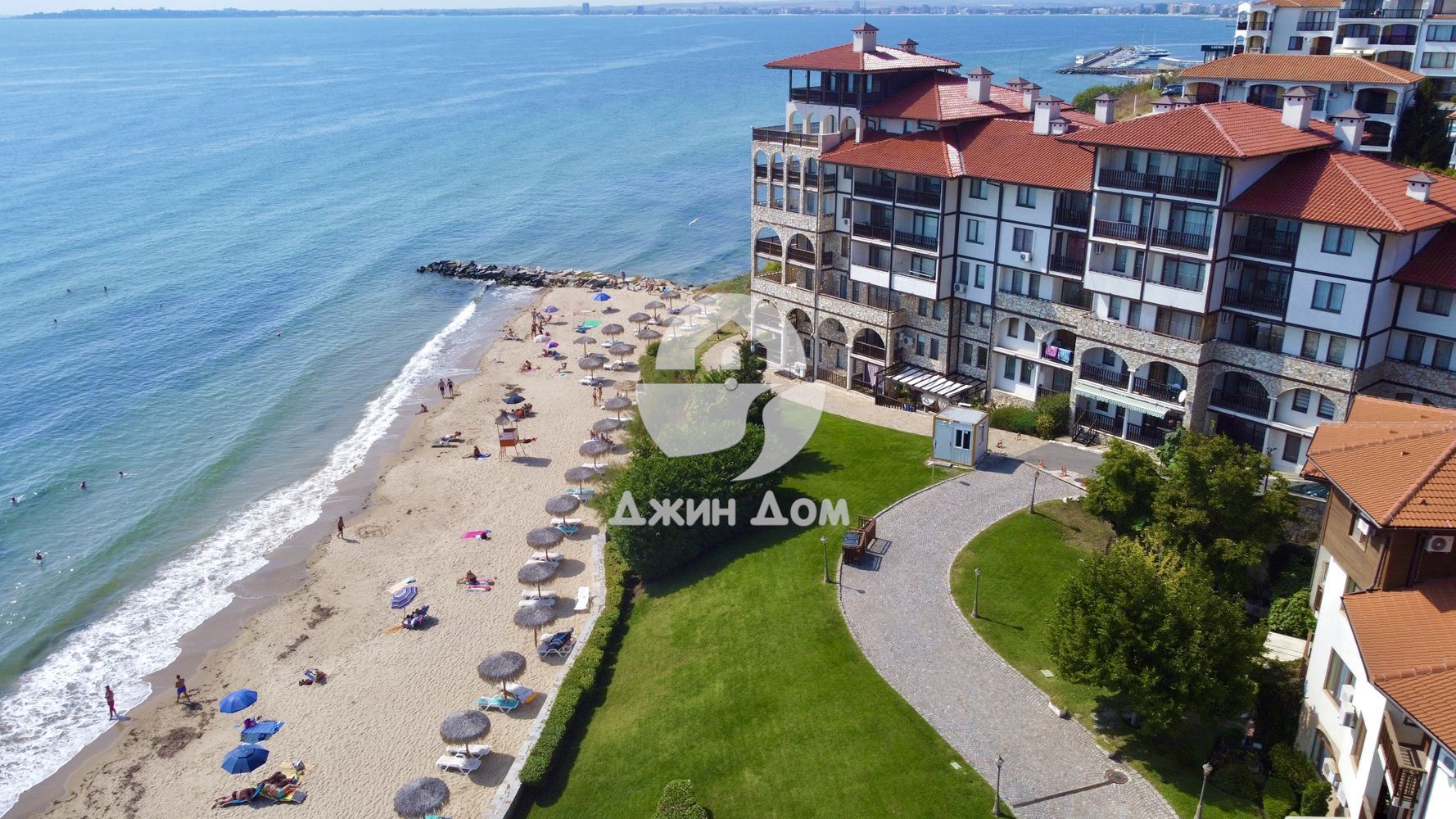 Четиристаен пентхаус с ПАНОРАМА МОРЕ в к-с Етъра 1, гр. Свети Влас - 0