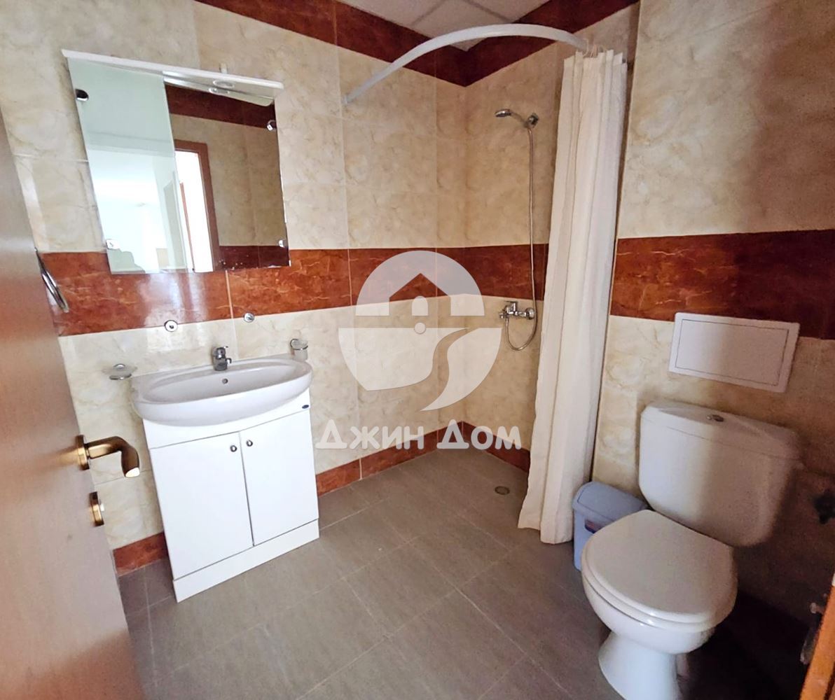 Тристаен апартамент с ГЛЕДКА МОРЕ в к-с „Ривиера Форт Бийч”, с. Равда - 0