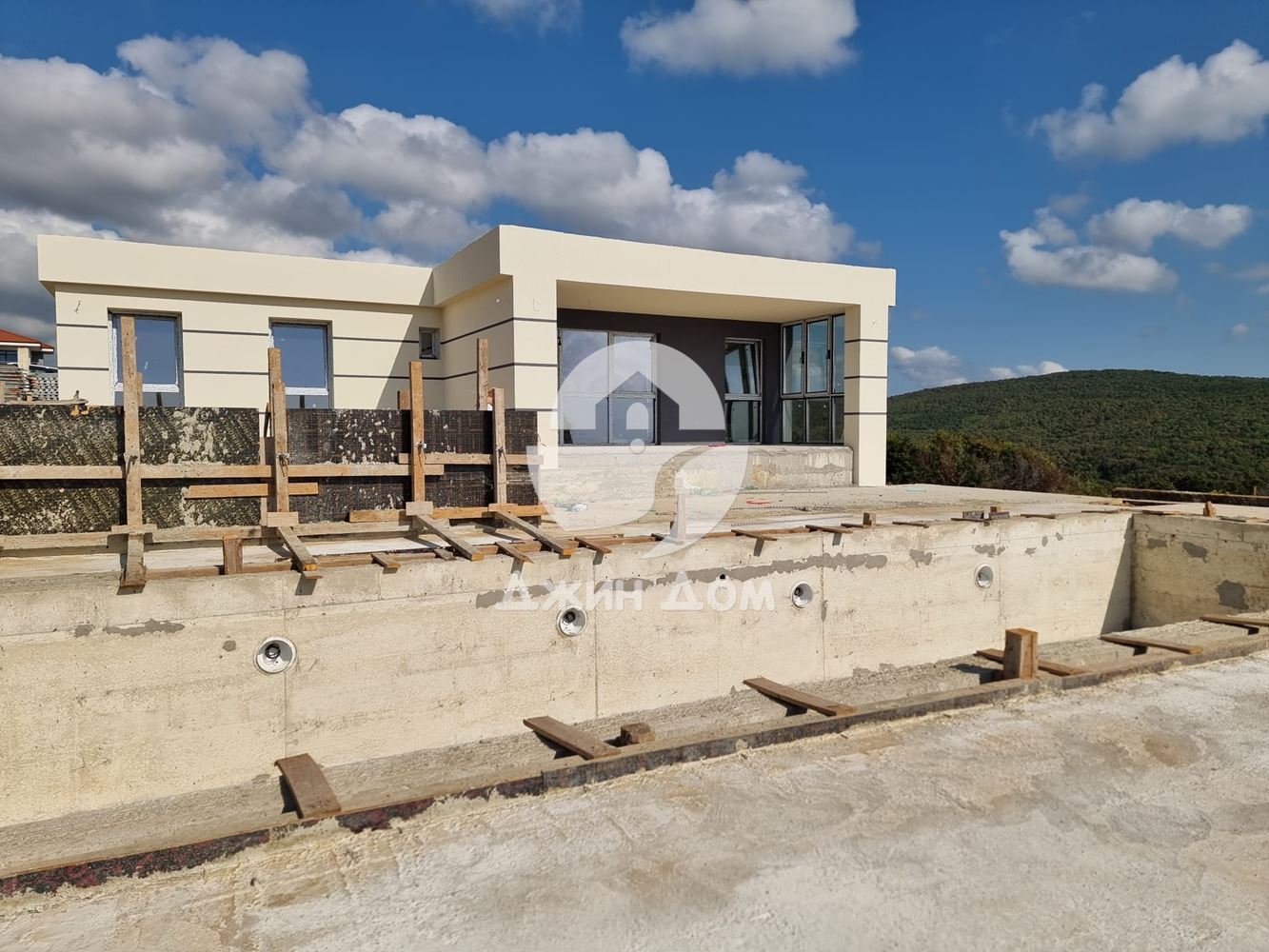 Casa de una planta con piscina y VISTA AL MAR en el pueblo de Banya, región de Burgas - 0