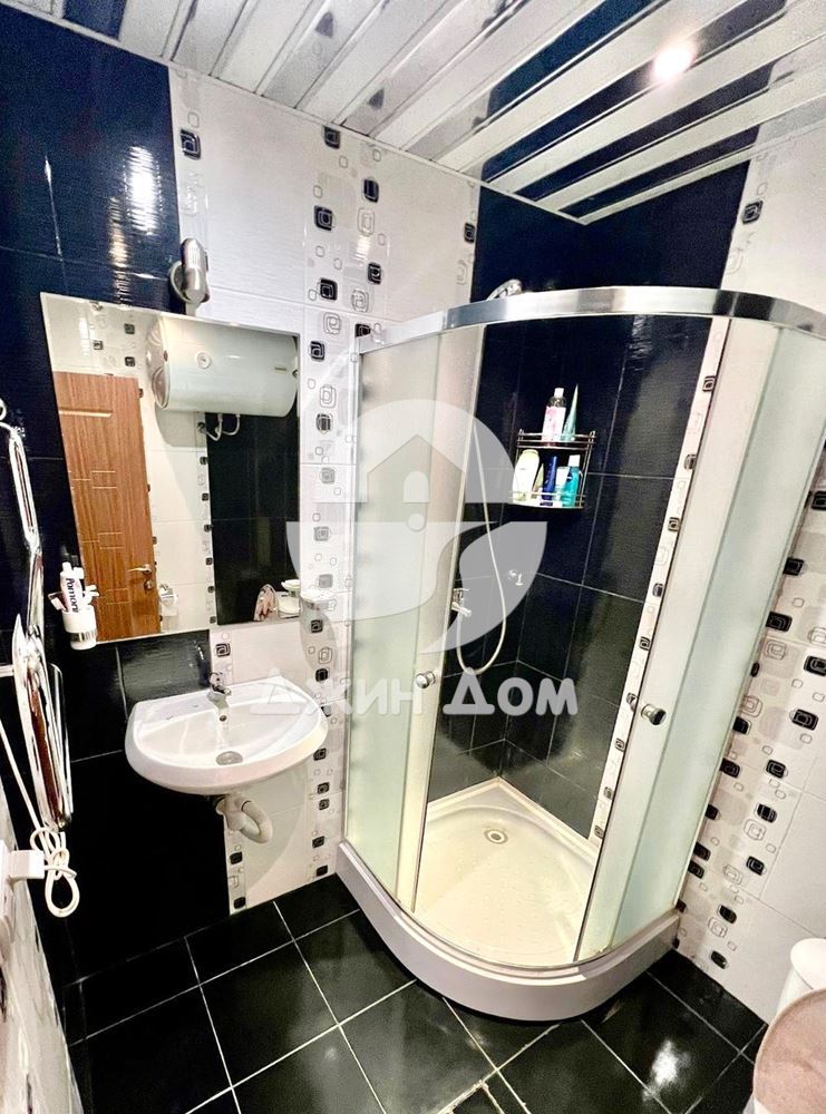 Просторен двустаен апартамент с ГЛЕДКА МОРЕ в к-с „Перла“, гр. Бургас - 0