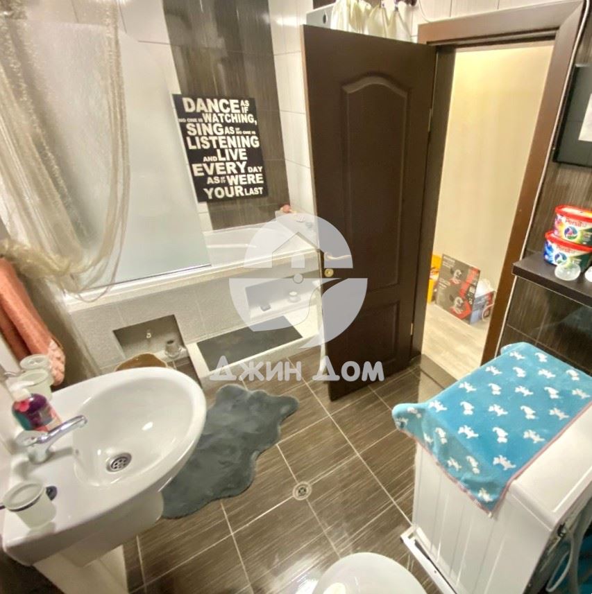 Четиристаен апартамент в жилищна сграда с ГЛЕДКА МОРЕ, гр. Свети Влас - 0