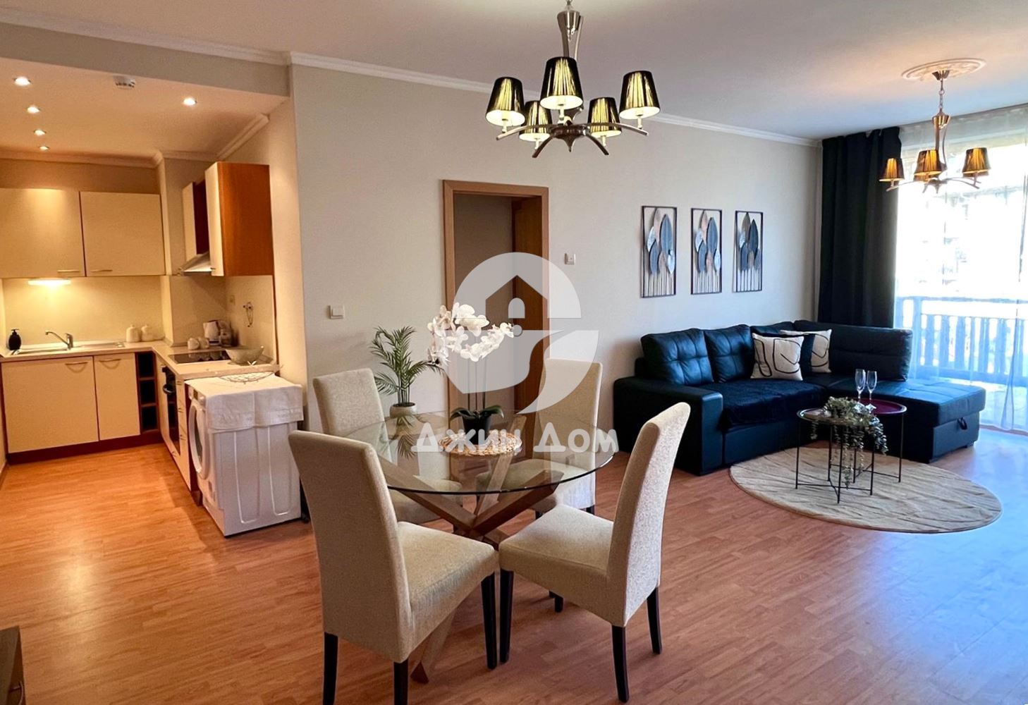 Тристаен апартамент с ЧАСТИЧНА ГЛЕДКА МОРЕ в к-с "Райска градина" - 0