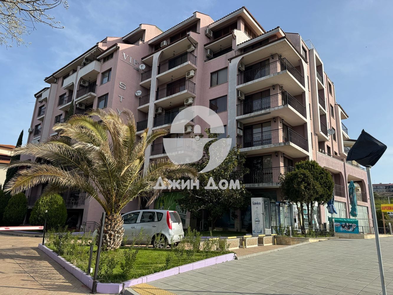 Тристаен апартамент в к-с „Вип Стайл“, к.к. Слънчев бряг - 0