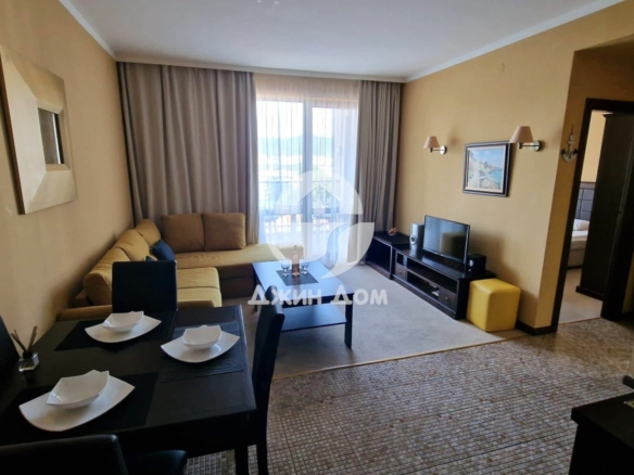 Двустаен апартамент в к-с „Барсело Роял Бийч“, к.к. Слънчев бряг - 0