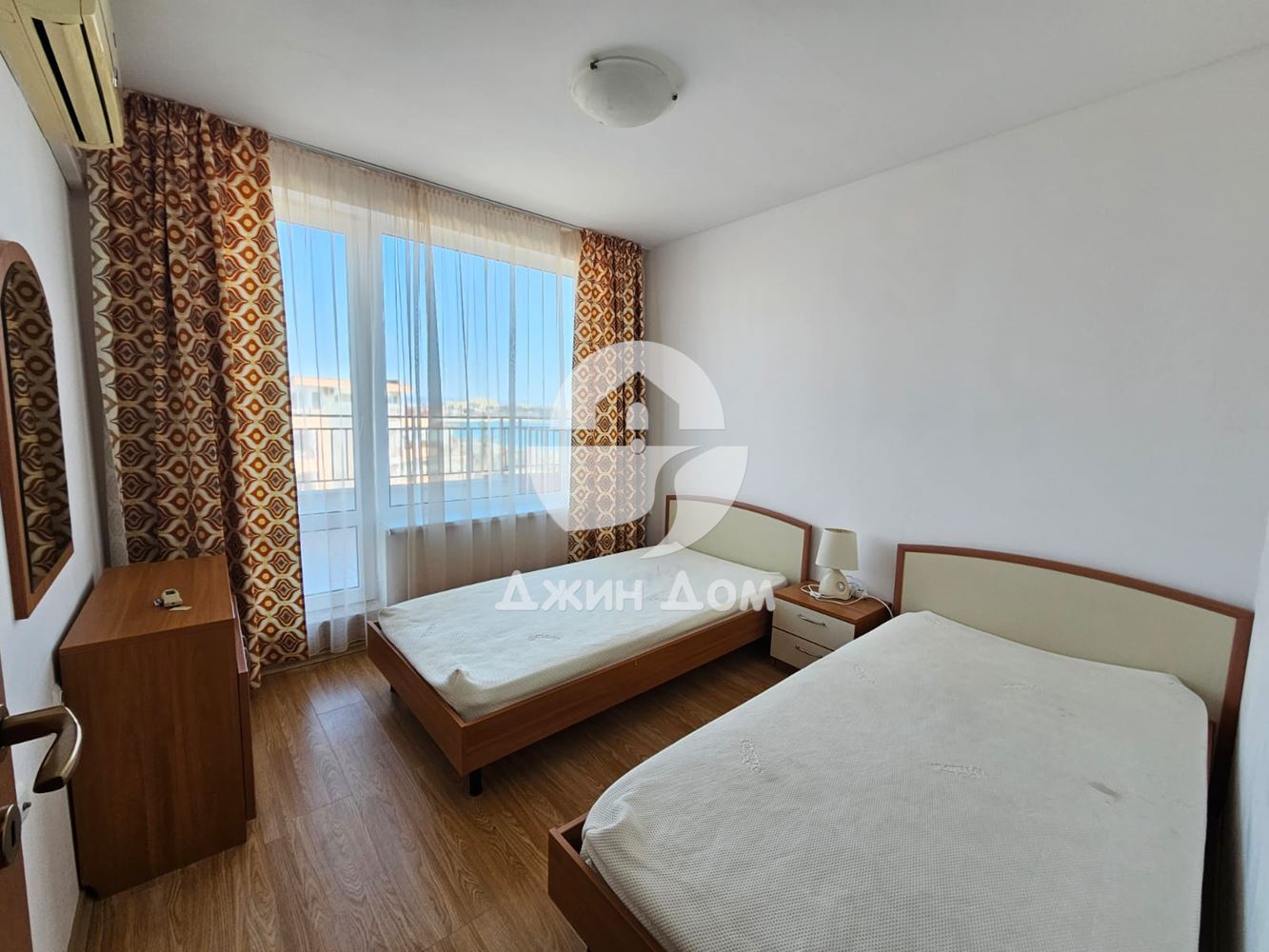 Тристаен апартамент с ГЛЕДКА МОРЕ в к-с „Ривиера Форт Бийч”, с. Равда - 0