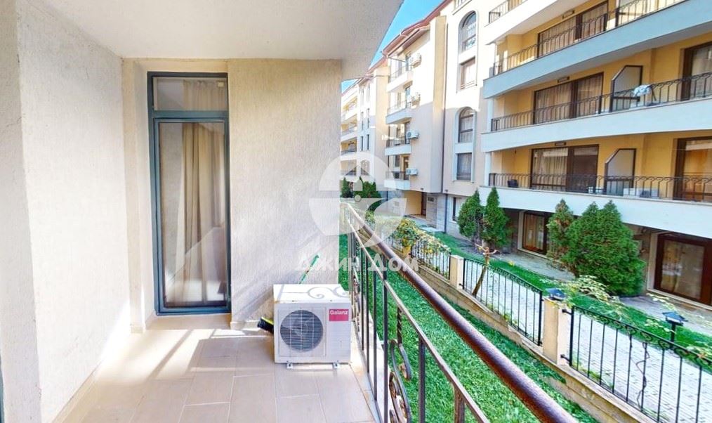 Просторен обзаведен двустаен апартамент в к-с „Авалон“, Слънчев Бряг - 0