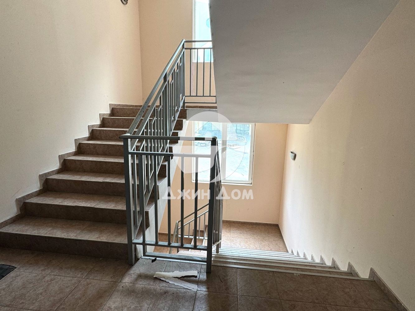 Триетажен корпус от хотел в к-с „Роял Сентрал“, к.к. Слънчев бряг - 0