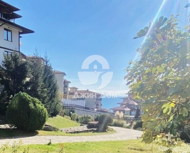 Двустаен апартамент с ЧАСТИЧНА ГЛЕДКА МОРЕ в к-с „Етъра 2“, Свети Влас - 0