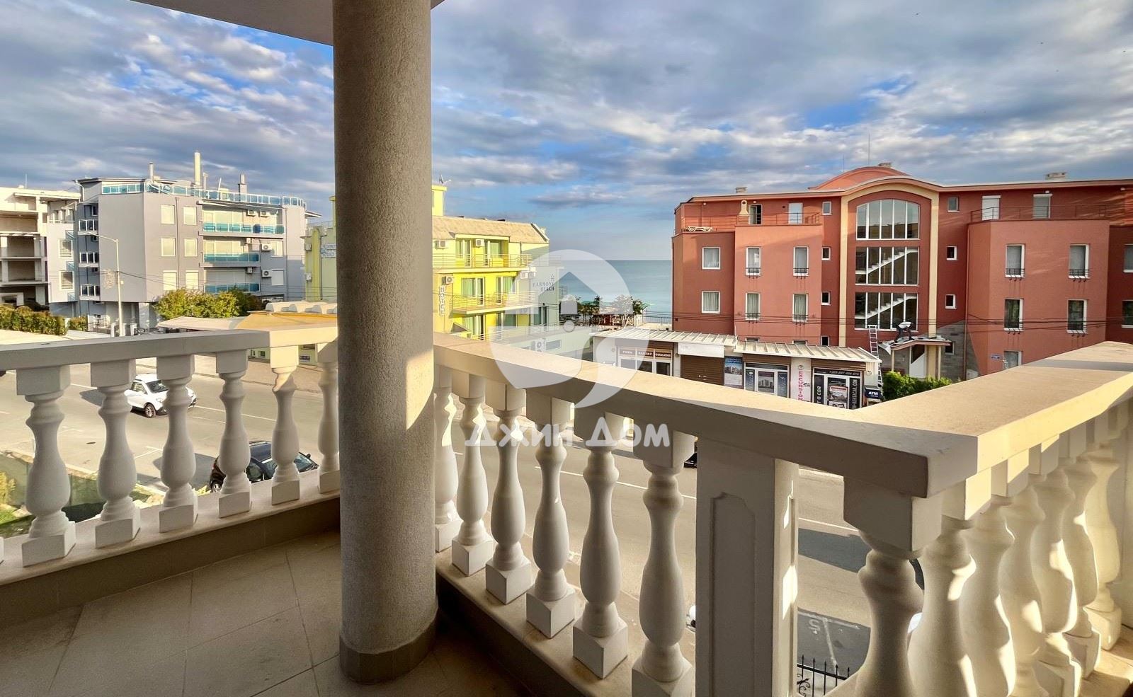 Апартамент с ГЛЕДКА МОРЕ и ниска такса в к-с „Аврора“, с. Равда - 0