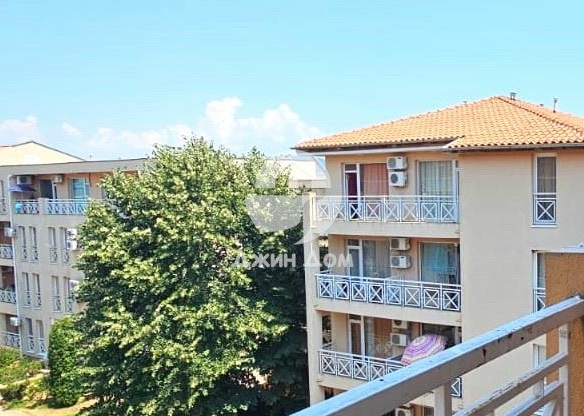 Просторен тристаен апартамент с ГЛЕДКА ПЛАНИНА в Съни Дей 6, Сл. бряг - 0