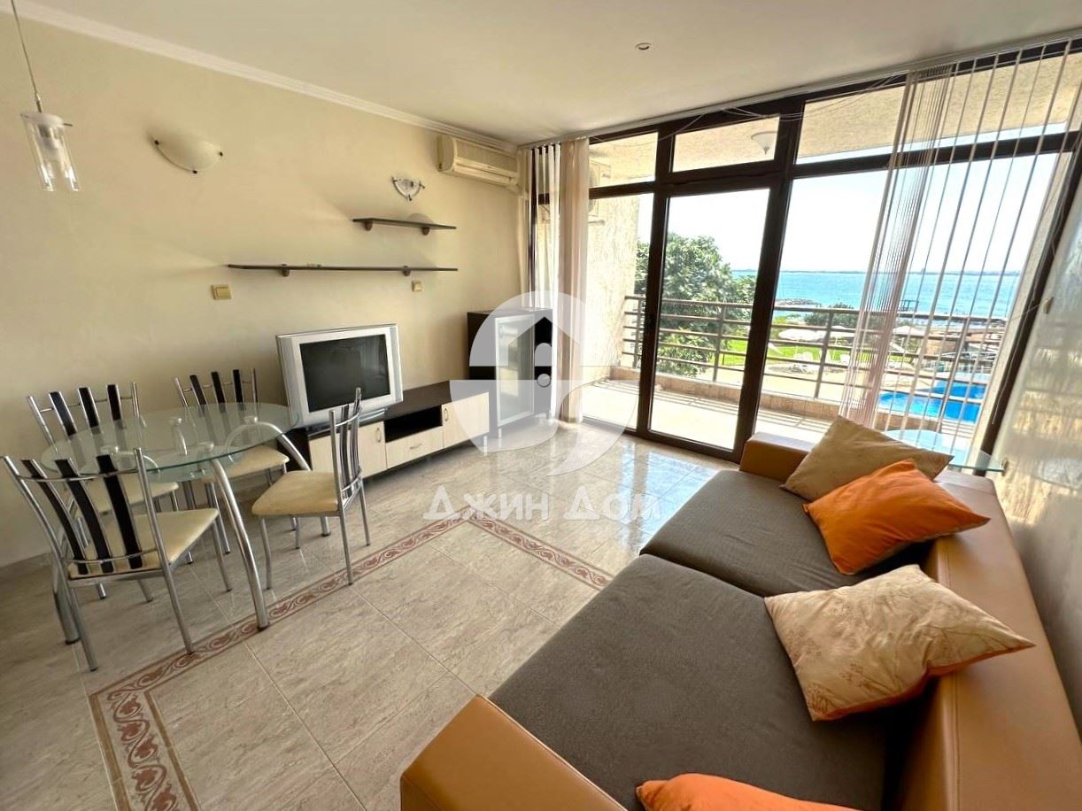 Двустаен апартамент с ПАНОРАМА МОРЕ в к-с Диамант, гр. Свети Влас - 0