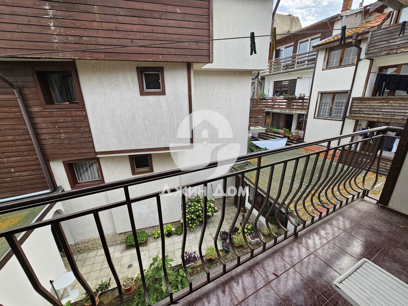 Просторен обзаведен етаж от къща, гр. Несебър - 0