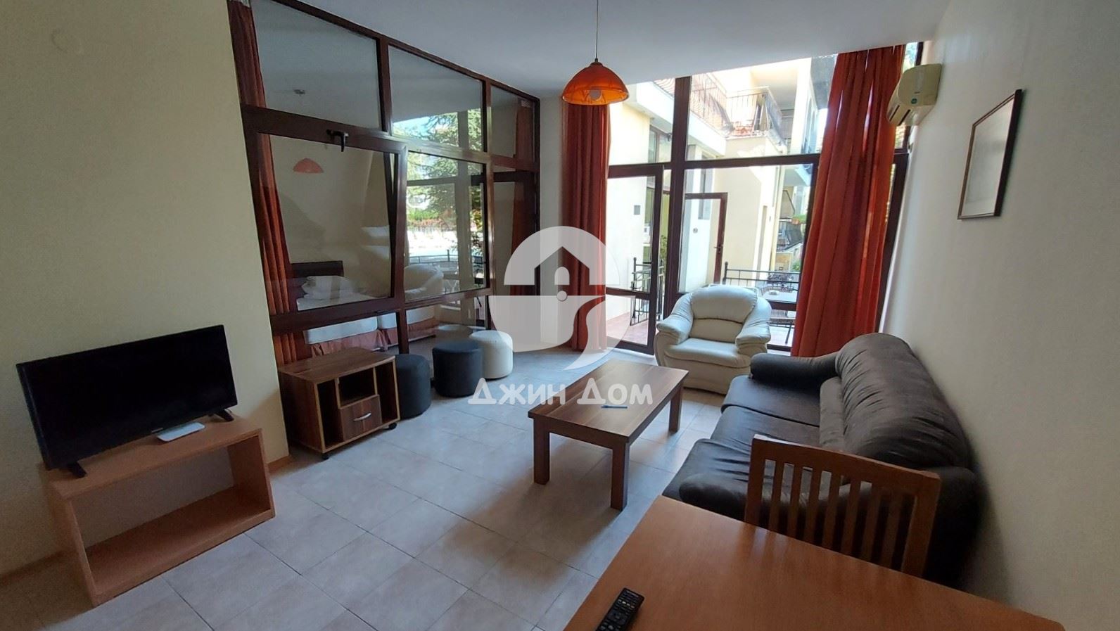 Двустаен апартамент в к-с „Роуз Вилидж“, к.к. Слънчев бряг - 0