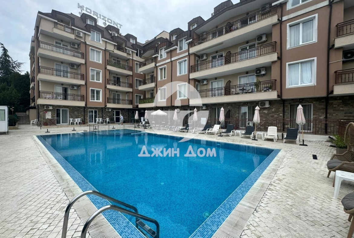 Просторен двустаен апартамент в к-с „Хоризонт“, к.к. Слънчев бряг - 0