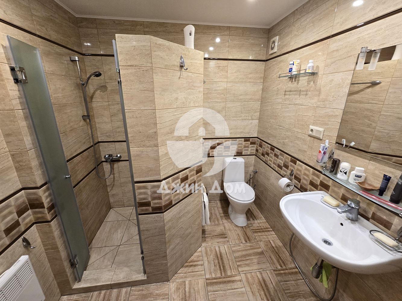 Тристаен апартамент БЕЗ ТАКСА в сграда „Булевард“, гр. Несебър - 0