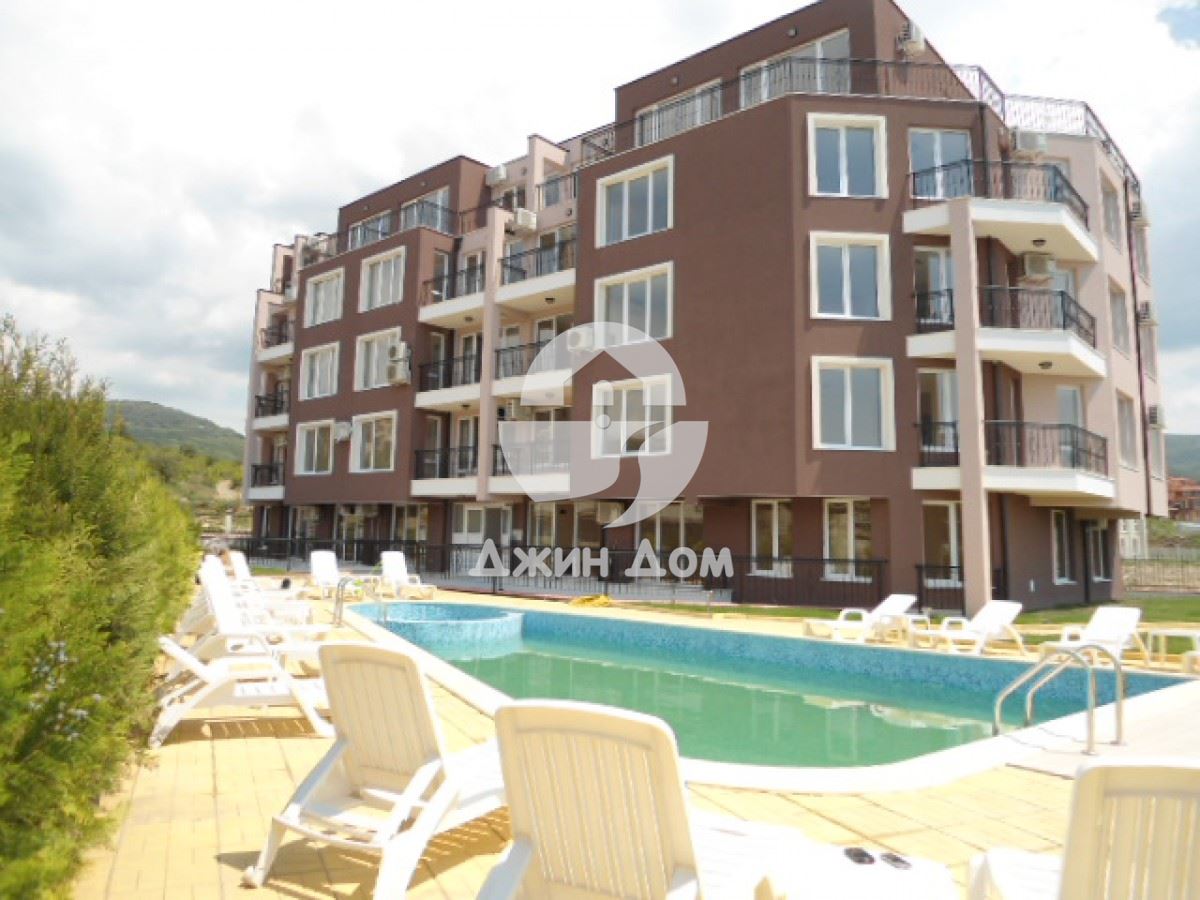 Двустаен апартамент в к-с Лайфстайл 1, гр. Свети Влас - 0