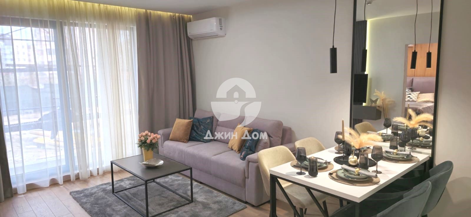 Просторен стилен двустаен апартамент в Емилия Романа-Верде, Сл. бряг - 0