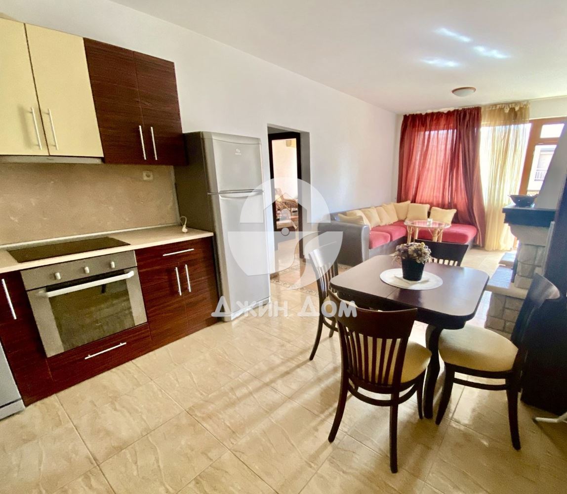 Тристаен апартамент в к-с „Трявна Бийч“, гр. Свети Влас - 0