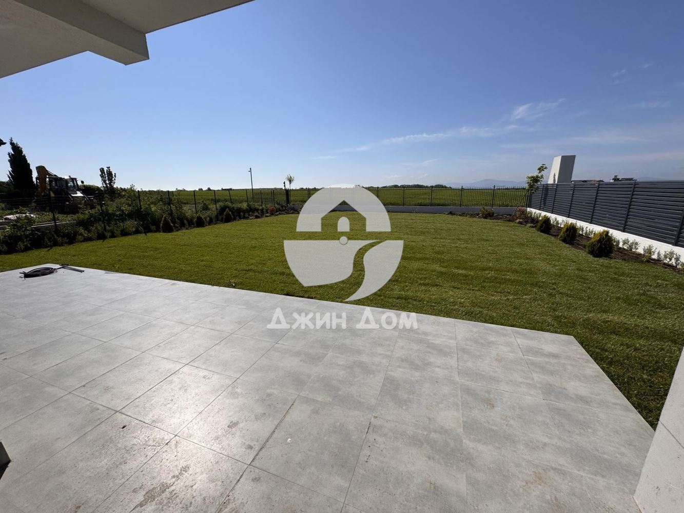 Двуетажна къща с ГЛЕДКА МОРЕ в м-т Лахана, гр. Поморие - 0