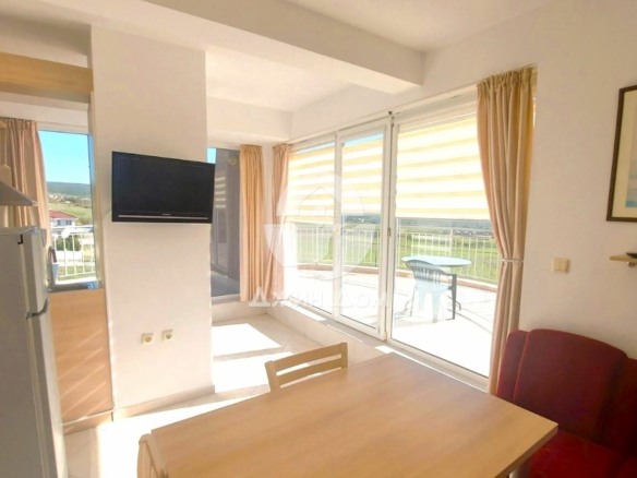 Апартамент с ГЛЕДКА МОРЕ И ПЛАНИНА в Сънсет Кошарица, с. Кошарица - 0