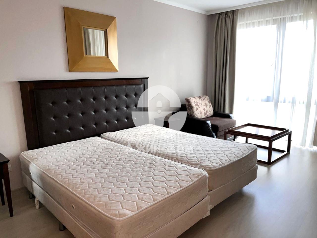 Просторен едностаен апартамент с ГЛЕДКА МОРЕ в к-с „Роял Бийч Барсело“ - 0