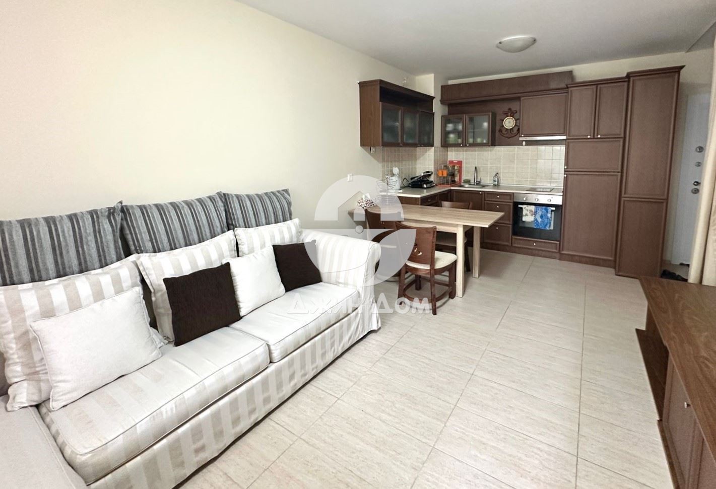 Просторен двустаен апартамент в к-с “Грийн Лайф Бийч Резорт”, Созопол - 0