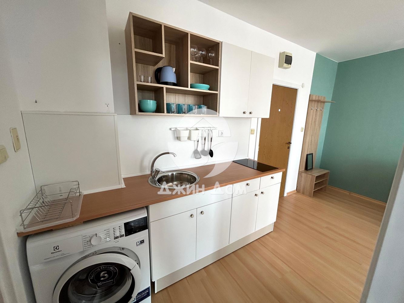 Двустаен апартамент в к-с „Съни Дей 6“, к.к. Слънчев бряг - 0