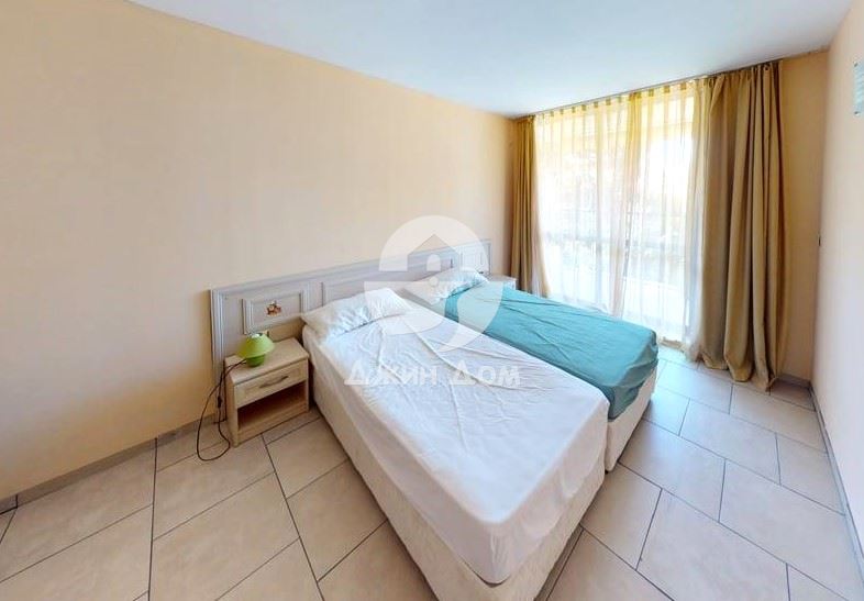 Просторен обзаведен двустаен апартамент в к-с „Авалон“, к.к. Слънчев Бряг - 0