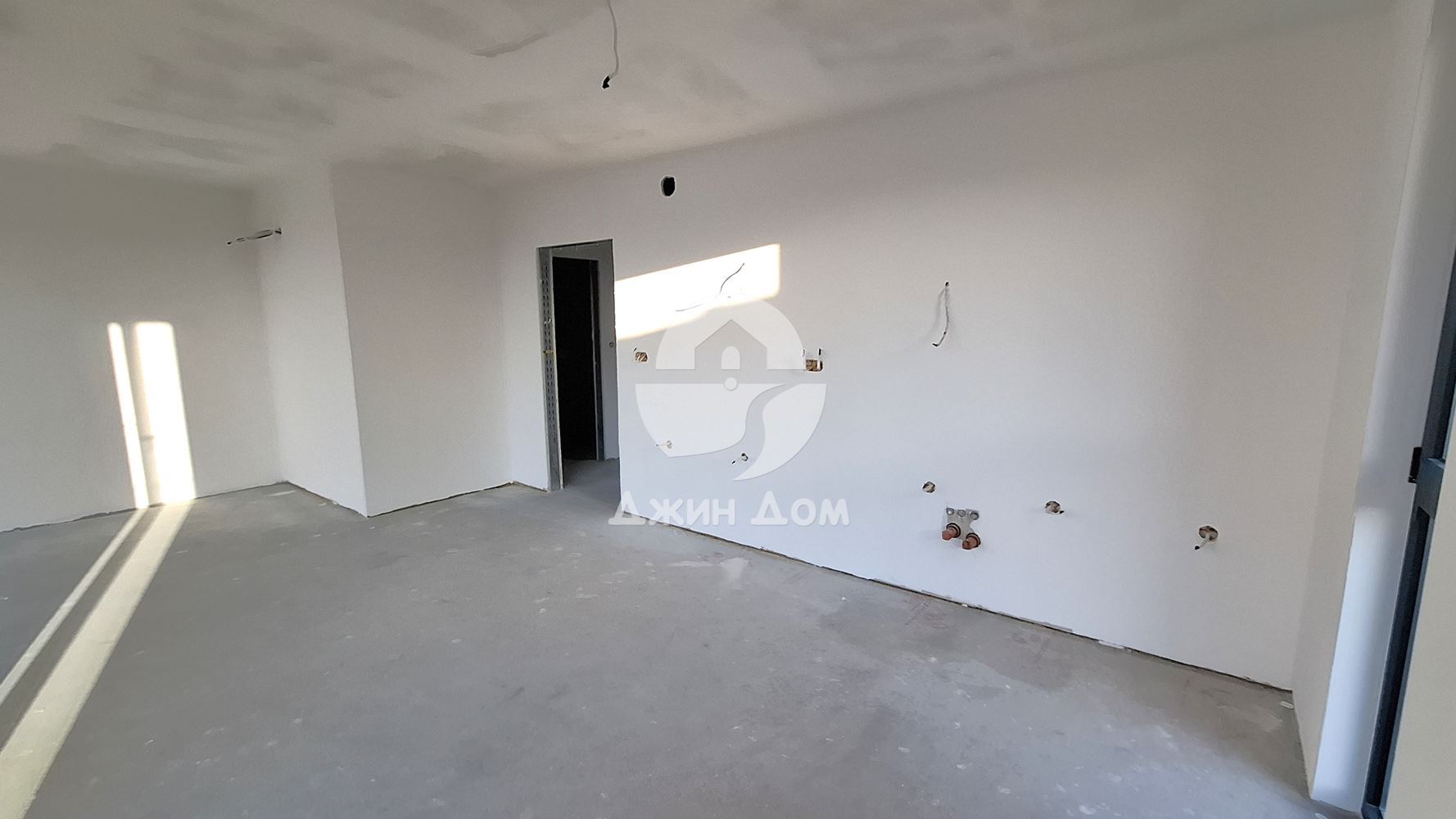 Просторен тристаен апартамент с ПАНОРАМА МОРЕ, гр. Несебър - 0