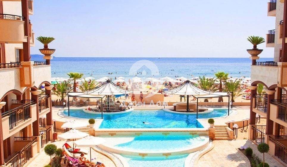 Двустаен апартамент в к-с Голдън Рейнбоу, Слънчев бряг - 0