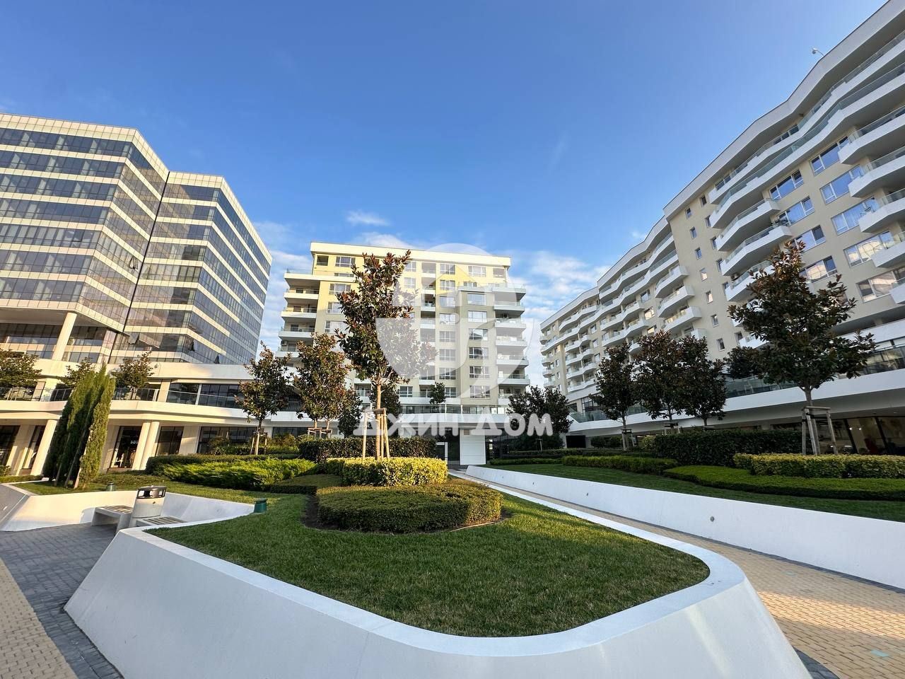 Просторен двустаен апартамент в к-с „Сентрал Парк“, гр. Бургас - 0