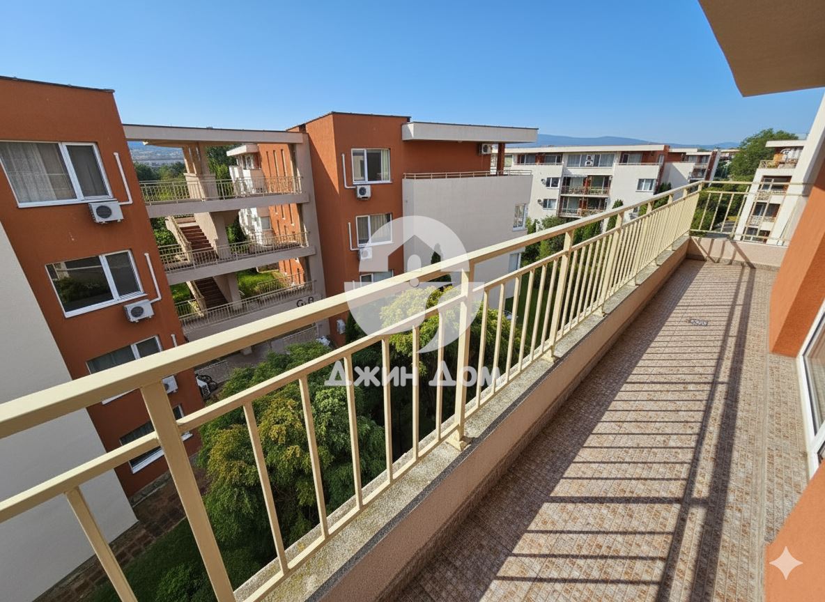 Просторен едностаен апартамент в к-с Несебър Форт Клуб, Слънчев бряг - 0